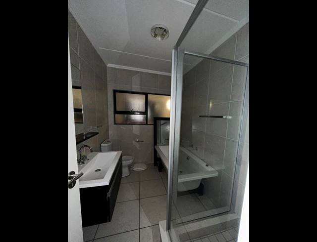 2 BEDROOM PROPERTY TO RENT IN GREENSTONE HILL